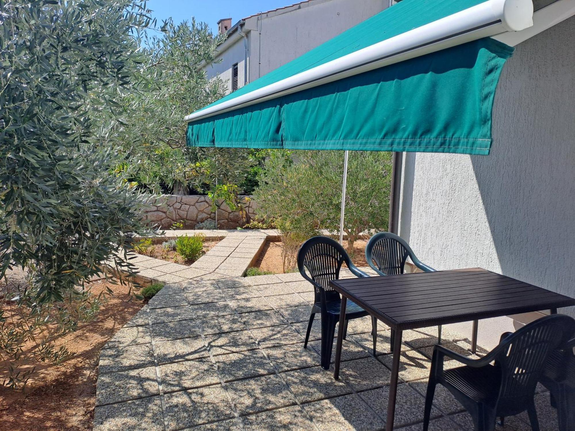 Apartments Biserka Punat Pokoj fotografie